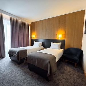 Kamar kembar